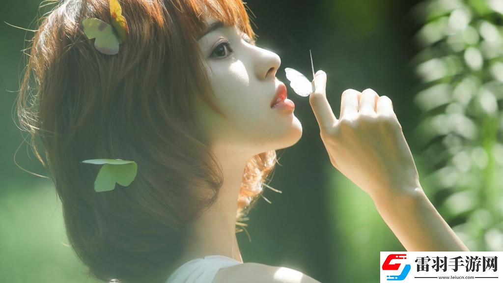 游泳館里的兩個教練孟月月：親密無間——教練間的默契與挑戰(zhàn)！