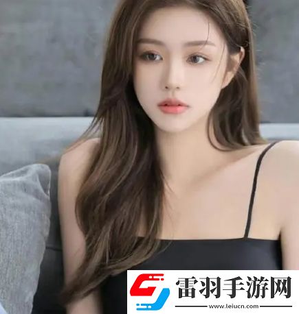 yeezy380蜜桃粉和白色直播時被房管警告