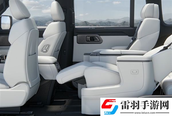 極石CEO