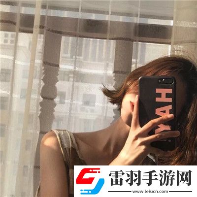最新版高顏值好看的短發(fā)女生頭像小清新相比于喜歡你我想我應(yīng)該先愛自己
