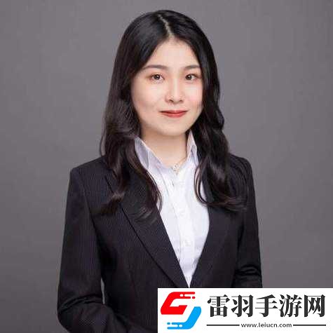 女保險公司推銷員