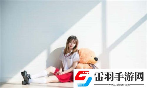 離奇經(jīng)歷！幾個(gè)裝修工人把我壓在茶幾