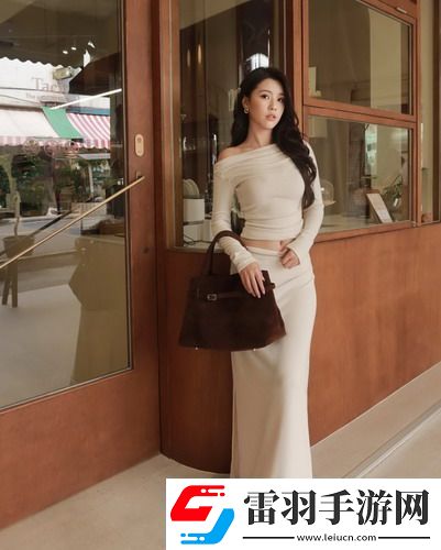 精品**一區(qū)二區(qū)三區(qū)浪潮在線火爆全網(wǎng)！網(wǎng)友們都在瘋狂刷屏