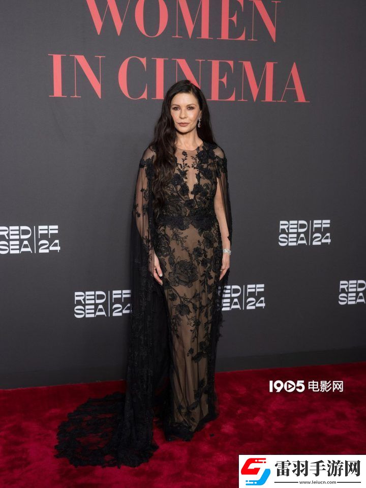 楊紫瓊艾米莉·布朗特同框亮相紅海國際電影節(jié)